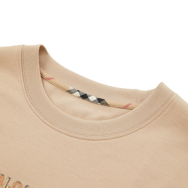 Ön Logo nakışları Erkekler için büyüklüğe sahip T-shirt yuvarlak boyun T-shirt Anti-kırılma