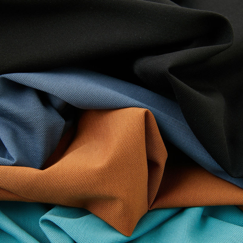 Dokuma Yöntemi Dikişli Nefes Alıcı Lüks Polo Tişörtleri Erkekler İçin % 100 Pamuk Özel Logo