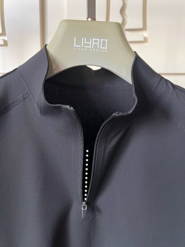 Erkek Yüksek Yaka Kısa Kollu Tişörtler Dış Mekan Spor Tişörtü İçin Esnek Hızlı Kuruyan ve Nefes Alabilen Kumaş