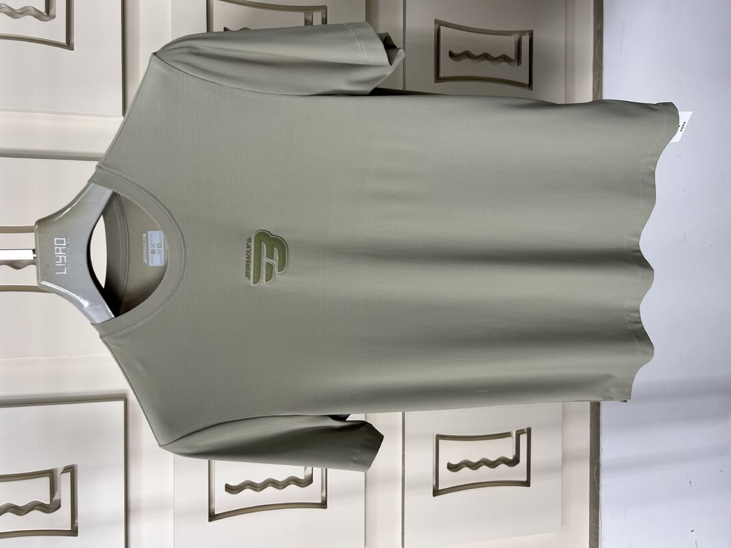 Erkeklerin Zeytin Yeşil Spor Setini Özelleştir - Kısa - Kollu T-shirt & Pantolon, Nefes Alıcı Kumaş T-shirt Erkekler için